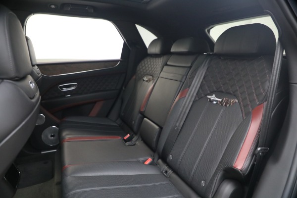 Used 2022 Bentley Bentayga V8 for sale $151,900 at Alfa Romeo of Greenwich in Greenwich CT 06830 23