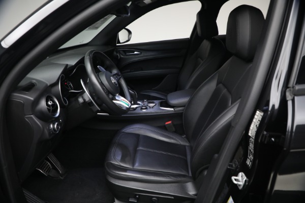 Used 2022 Alfa Romeo Stelvio Sprint for sale $24,900 at Alfa Romeo of Greenwich in Greenwich CT 06830 14