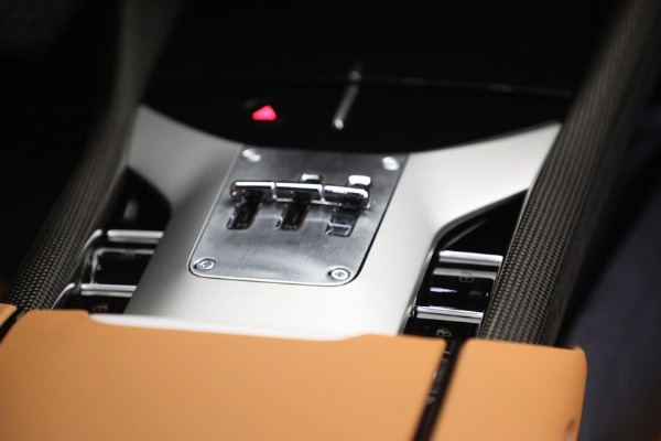 Used 2025 Ferrari Purosangue for sale $579,900 at Alfa Romeo of Greenwich in Greenwich CT 06830 27