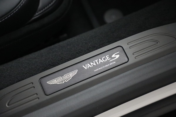 New 2026 Aston Martin Vantage S for sale $251,000 at Alfa Romeo of Greenwich in Greenwich CT 06830 26