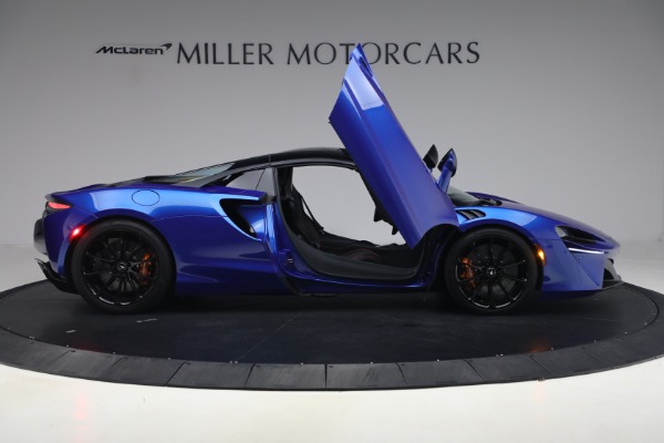 Used 2025 McLaren Artura Spider TechLux for sale Call for price at Alfa Romeo of Greenwich in Greenwich CT 06830 19