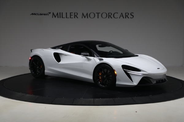Used 2023 McLaren Artura for sale $184,900 at Alfa Romeo of Greenwich in Greenwich CT 06830 10