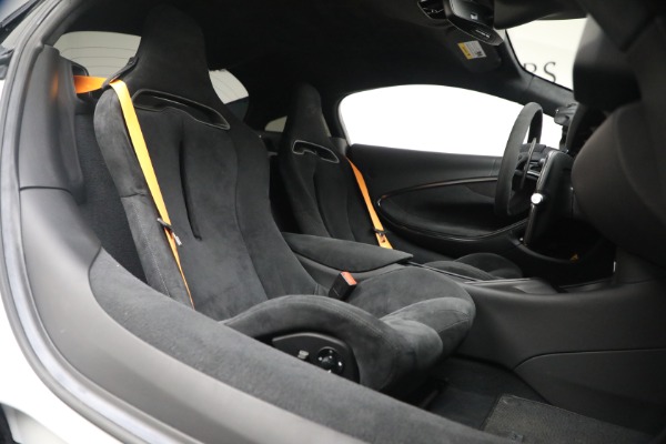 Used 2023 McLaren Artura for sale $184,900 at Alfa Romeo of Greenwich in Greenwich CT 06830 25