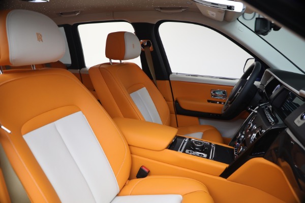 Used 2023 Rolls-Royce Black Badge Cullinan for sale $389,900 at Alfa Romeo of Greenwich in Greenwich CT 06830 20