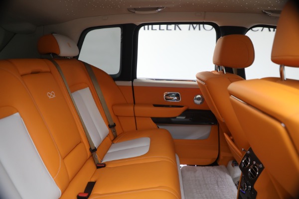 Used 2023 Rolls-Royce Black Badge Cullinan for sale $389,900 at Alfa Romeo of Greenwich in Greenwich CT 06830 22