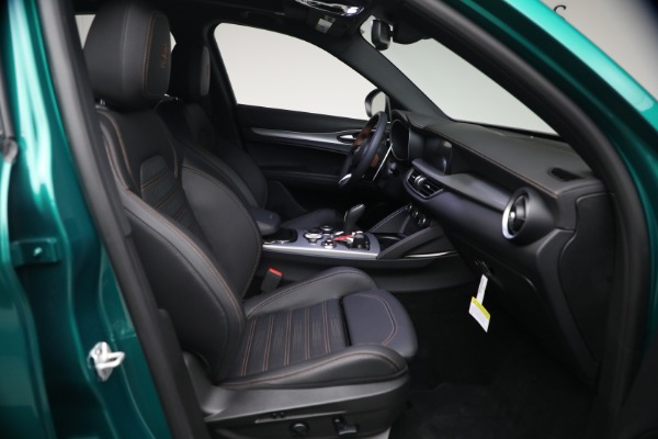 New 2025 Alfa Romeo Stelvio Intensa for sale $58,654 at Alfa Romeo of Greenwich in Greenwich CT 06830 14