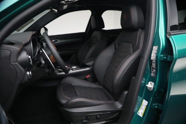 New 2025 Alfa Romeo Stelvio Intensa for sale $58,654 at Alfa Romeo of Greenwich in Greenwich CT 06830 15