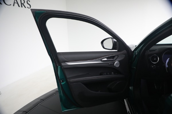 New 2025 Alfa Romeo Stelvio Intensa for sale $58,654 at Alfa Romeo of Greenwich in Greenwich CT 06830 23