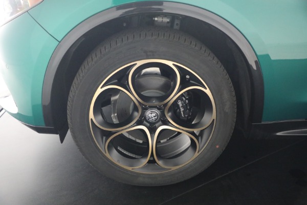 New 2025 Alfa Romeo Stelvio Intensa for sale $58,654 at Alfa Romeo of Greenwich in Greenwich CT 06830 24