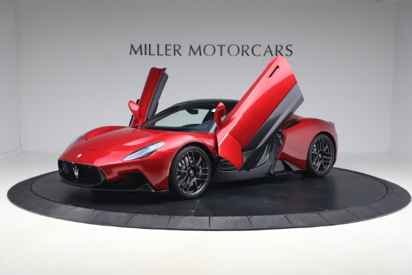 Used 2022 Maserati MC20 for sale $175,900 at Alfa Romeo of Greenwich in Greenwich CT 06830 13