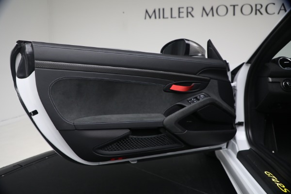 Used 2023 Porsche 718 Cayman GT4 RS for sale $195,900 at Alfa Romeo of Greenwich in Greenwich CT 06830 17