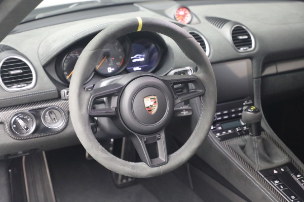 Used 2023 Porsche 718 Cayman GT4 RS for sale $195,900 at Alfa Romeo of Greenwich in Greenwich CT 06830 23