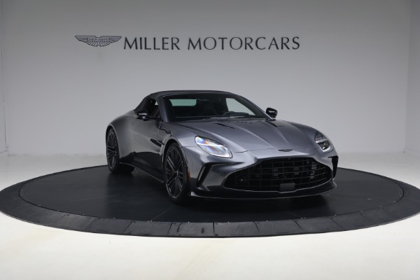 New 2026 Aston Martin Vantage S Roadster for sale $272,300 at Alfa Romeo of Greenwich in Greenwich CT 06830 23