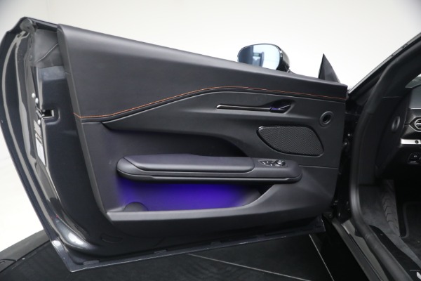 New 2026 Aston Martin Vantage S Roadster for sale $272,300 at Alfa Romeo of Greenwich in Greenwich CT 06830 25