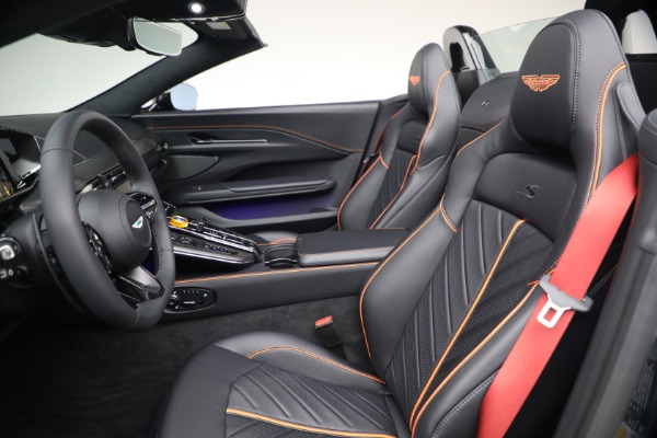 New 2026 Aston Martin Vantage S Roadster for sale $272,300 at Alfa Romeo of Greenwich in Greenwich CT 06830 27
