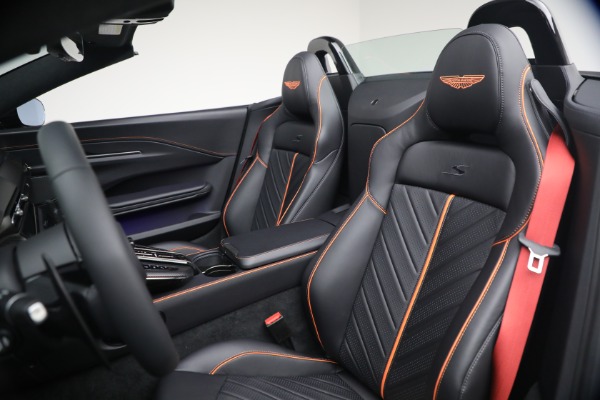 New 2026 Aston Martin Vantage S Roadster for sale $272,300 at Alfa Romeo of Greenwich in Greenwich CT 06830 28