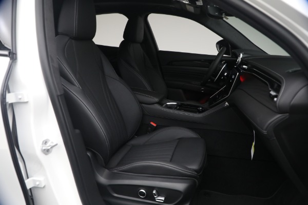New 2026 Maserati Grecale Modena V6 for sale $95,345 at Alfa Romeo of Greenwich in Greenwich CT 06830 16