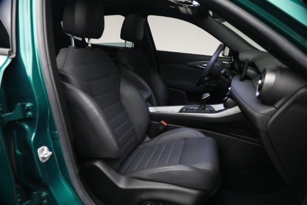 Used 2024 Alfa Romeo Tonale Hybrid Ti for sale $30,900 at Alfa Romeo of Greenwich in Greenwich CT 06830 16