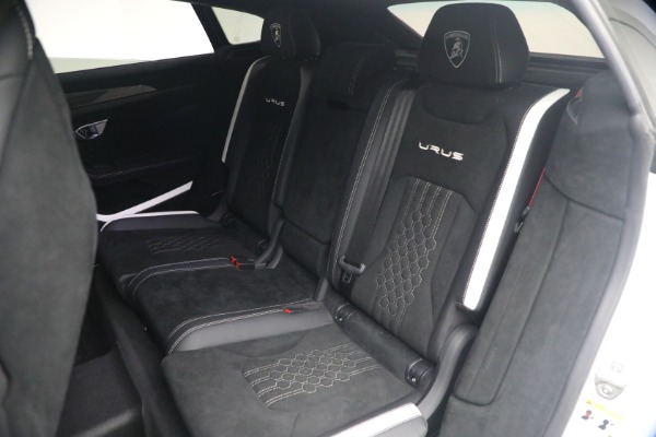 Used 2024 Lamborghini Urus Performante for sale $289,900 at Alfa Romeo of Greenwich in Greenwich CT 06830 20