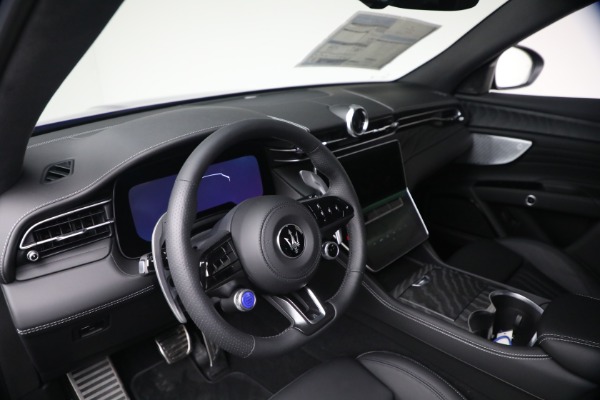 New 2026 Maserati Grecale Modena V6 for sale $92,055 at Alfa Romeo of Greenwich in Greenwich CT 06830 13