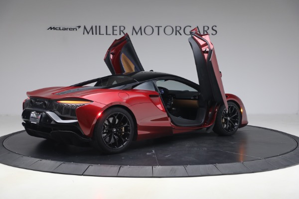 Used 2024 McLaren Artura TechLux for sale Call for price at Alfa Romeo of Greenwich in Greenwich CT 06830 18