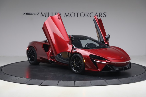 Used 2024 McLaren Artura TechLux for sale Call for price at Alfa Romeo of Greenwich in Greenwich CT 06830 20