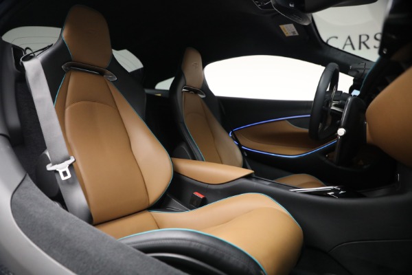 Used 2024 McLaren Artura TechLux for sale Call for price at Alfa Romeo of Greenwich in Greenwich CT 06830 24