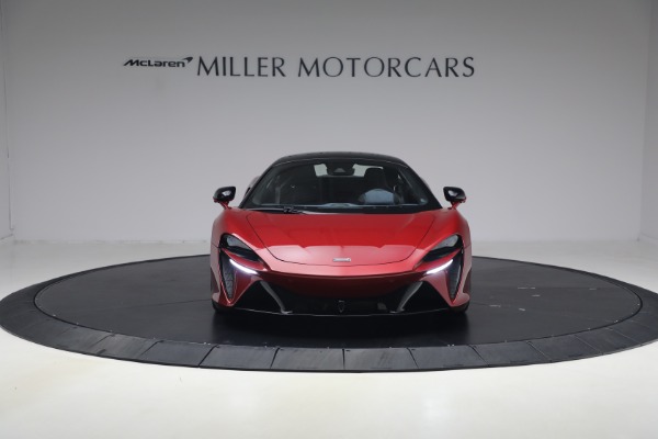 Used 2023 McLaren Artura Performance for sale $179,900 at Alfa Romeo of Greenwich in Greenwich CT 06830 12