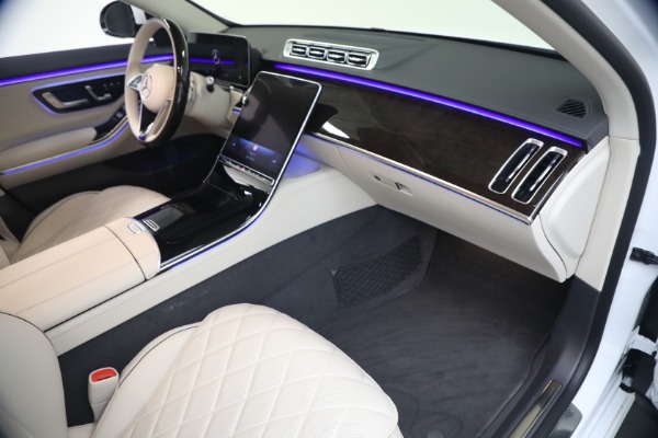 Used 2026 Mercedes-Benz S-Class S 580 4MATIC for sale $125,900 at Alfa Romeo of Greenwich in Greenwich CT 06830 23