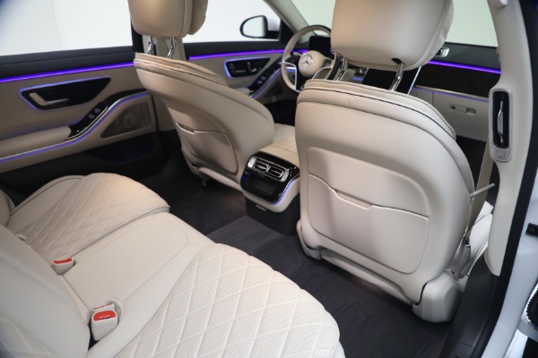 Used 2026 Mercedes-Benz S-Class S 580 4MATIC for sale $125,900 at Alfa Romeo of Greenwich in Greenwich CT 06830 26