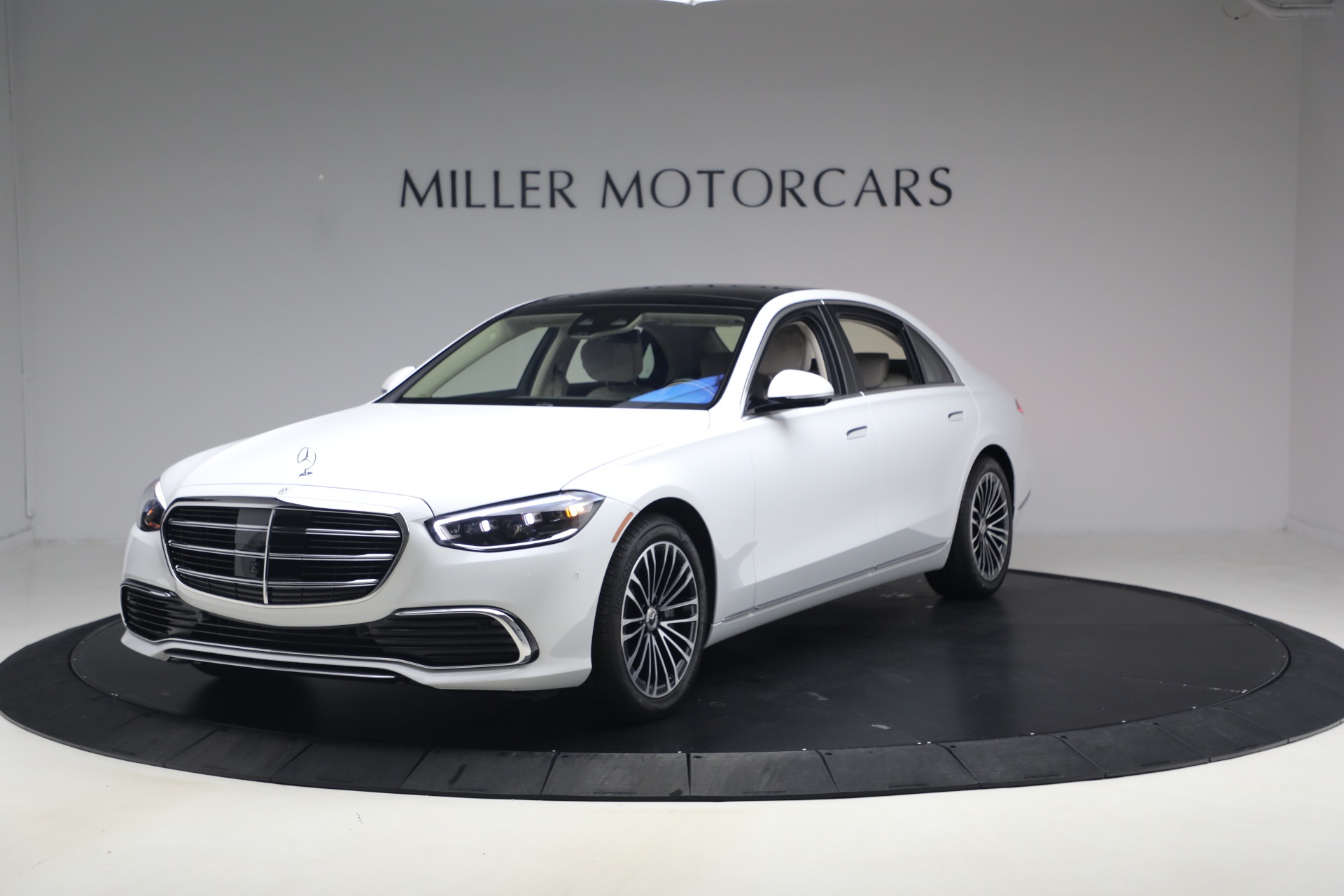 Used 2026 Mercedes-Benz S-Class S 580 4MATIC for sale $125,900 at Alfa Romeo of Greenwich in Greenwich CT 06830 1