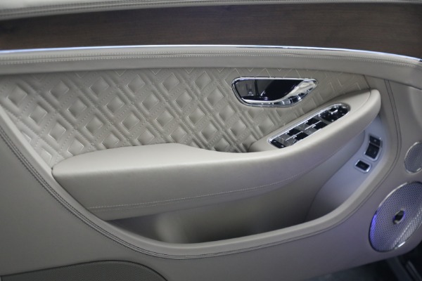 Used 2023 Bentley Continental GTC Speed for sale $265,900 at Alfa Romeo of Greenwich in Greenwich CT 06830 20