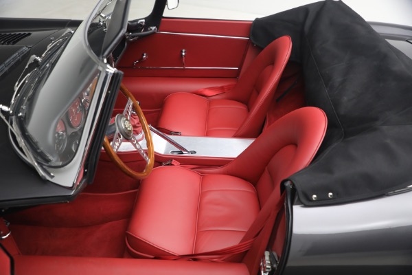 Used 1964 Jaguar E-Type for sale $185,000 at Alfa Romeo of Greenwich in Greenwich CT 06830 24