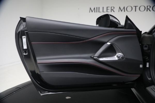 Used 2019 Ferrari 812 Superfast for sale Call for price at Alfa Romeo of Greenwich in Greenwich CT 06830 21