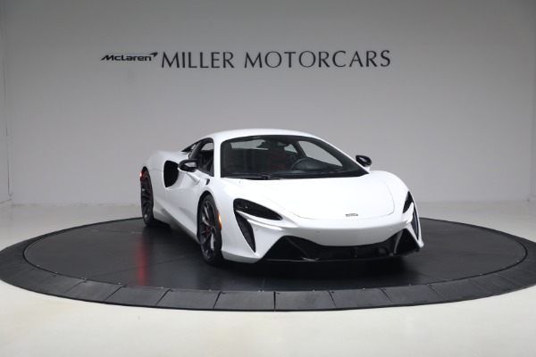 Used 2023 McLaren Artura TechLux for sale $164,900 at Alfa Romeo of Greenwich in Greenwich CT 06830 11