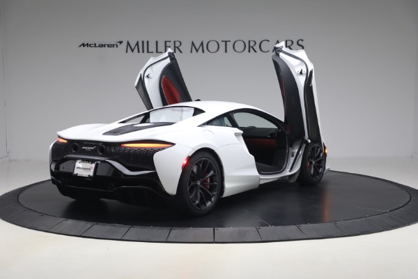Used 2023 McLaren Artura TechLux for sale $164,900 at Alfa Romeo of Greenwich in Greenwich CT 06830 19