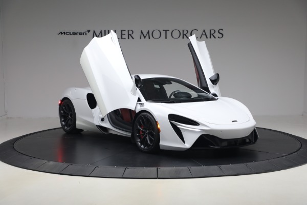 Used 2023 McLaren Artura TechLux for sale $164,900 at Alfa Romeo of Greenwich in Greenwich CT 06830 20