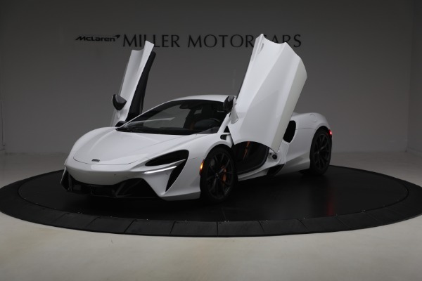 Used 2023 McLaren Artura Performance for sale $164,900 at Alfa Romeo of Greenwich in Greenwich CT 06830 14