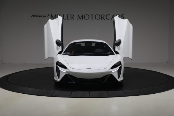 Used 2023 McLaren Artura Performance for sale $164,900 at Alfa Romeo of Greenwich in Greenwich CT 06830 21
