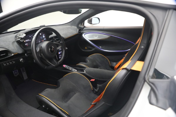 Used 2023 McLaren Artura Performance for sale $164,900 at Alfa Romeo of Greenwich in Greenwich CT 06830 24