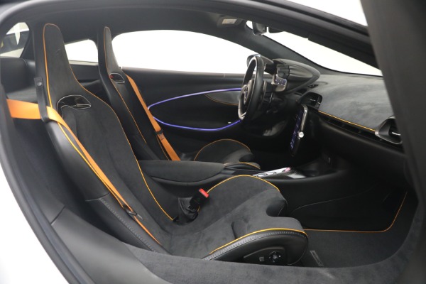Used 2023 McLaren Artura Performance for sale $164,900 at Alfa Romeo of Greenwich in Greenwich CT 06830 26