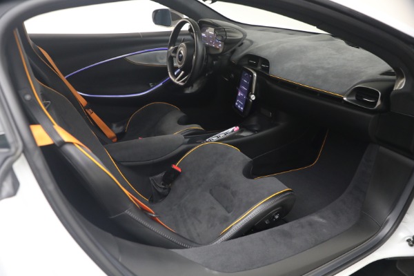 Used 2023 McLaren Artura Performance for sale $164,900 at Alfa Romeo of Greenwich in Greenwich CT 06830 27