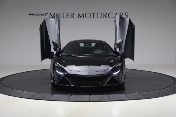 Used 2024 McLaren Artura TechLux for sale Call for price at Alfa Romeo of Greenwich in Greenwich CT 06830 13