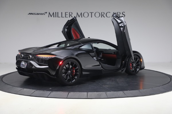 Used 2024 McLaren Artura TechLux for sale Call for price at Alfa Romeo of Greenwich in Greenwich CT 06830 18