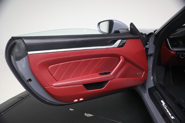 Used 2021 Porsche 911 Carrera S for sale $134,900 at Alfa Romeo of Greenwich in Greenwich CT 06830 20