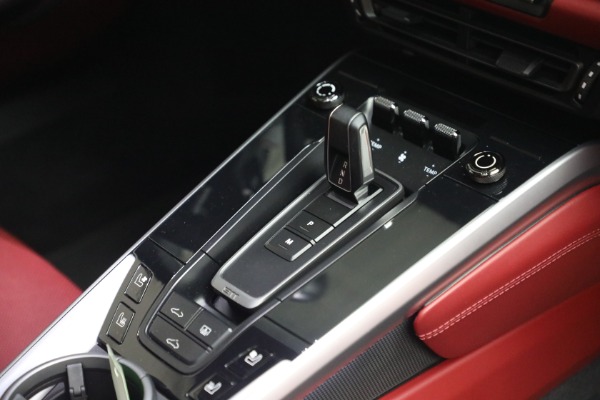 Used 2021 Porsche 911 Carrera S for sale $134,900 at Alfa Romeo of Greenwich in Greenwich CT 06830 24