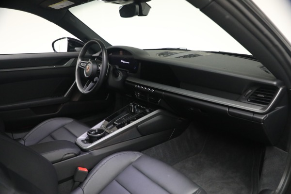 Used 2025 Porsche 911 Carrera for sale $137,900 at Alfa Romeo of Greenwich in Greenwich CT 06830 20