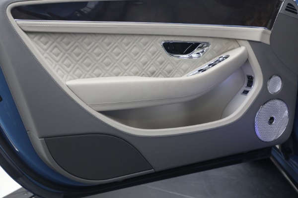 Used 2024 Bentley Continental GTC Speed for sale $294,900 at Alfa Romeo of Greenwich in Greenwich CT 06830 27