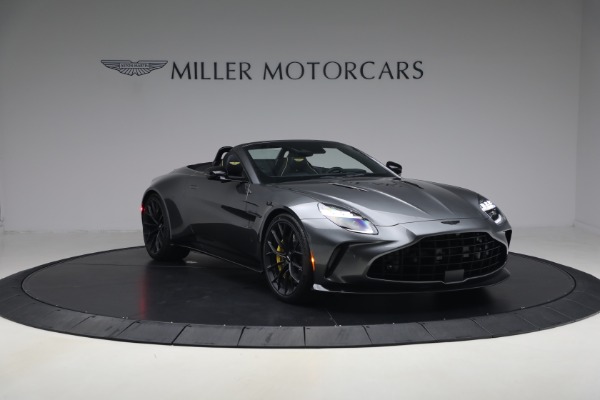 New 2026 Aston Martin Vantage S Roadster for sale $256,400 at Alfa Romeo of Greenwich in Greenwich CT 06830 11