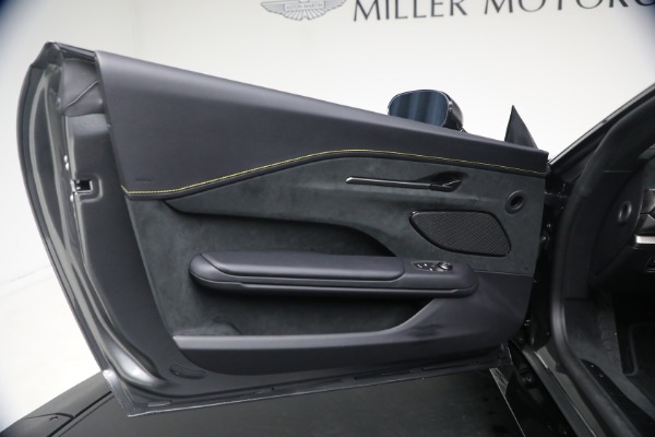 New 2026 Aston Martin Vantage S Roadster for sale $256,400 at Alfa Romeo of Greenwich in Greenwich CT 06830 28